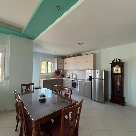 Eri Apartment *