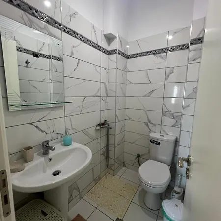 Apartament Eri *